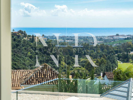 Newly built villa for sale in Lomas de la Quinta