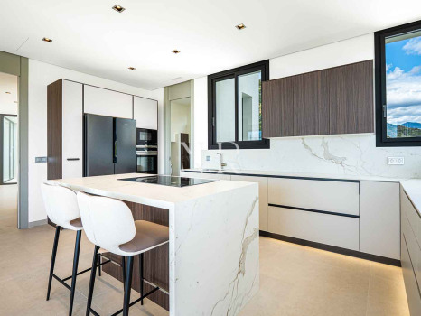 Villa en Lomas de la Quinta de nueva construcción en venta