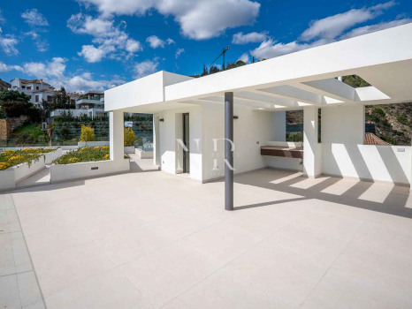 Villa en Lomas de la Quinta de nueva construcción en venta