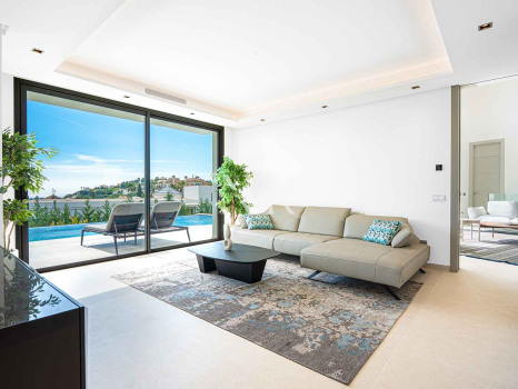 Villa en Lomas de la Quinta de nueva construcción en venta
