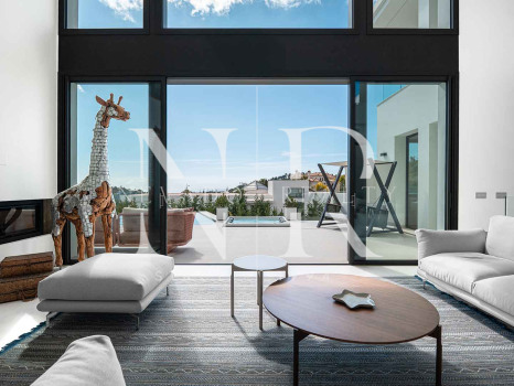 Newly built villa for sale in Lomas de la Quinta