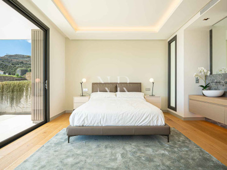 Villa en Lomas de la Quinta de nueva construcción en venta