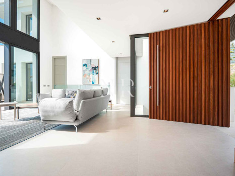 Villa en Lomas de la Quinta de nueva construcción en venta