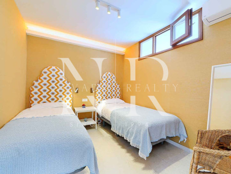 Apartment on the Golden Mile, fully renovated, second line from the beach, available for short-term rental