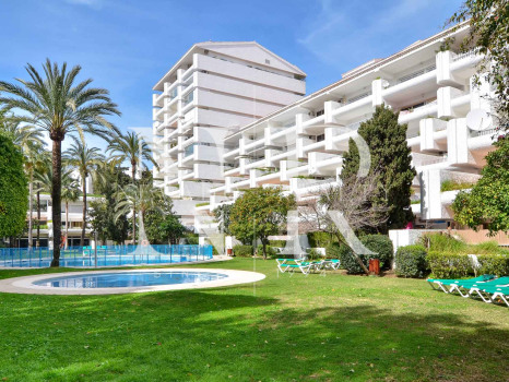 Apartment on the Golden Mile, fully renovated, second line from the beach, available for short-term rental