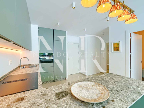 Apartment on the Golden Mile, fully renovated, second line from the beach, available for short-term rental