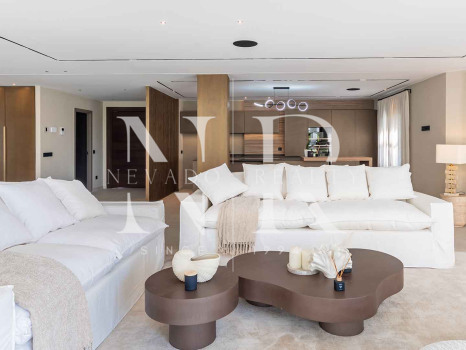Completely renovated villa for sale in Atalaya Golf