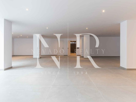 Completely renovated villa for sale in Atalaya Golf