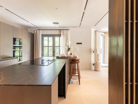 Completely renovated villa for sale in Atalaya Golf