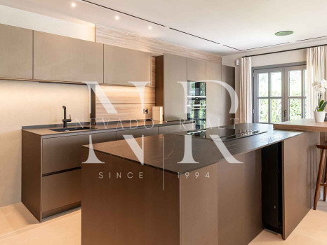 Completely renovated villa for sale in Atalaya Golf