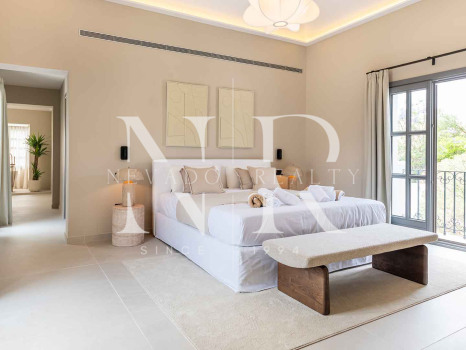 Completely renovated villa for sale in Atalaya Golf