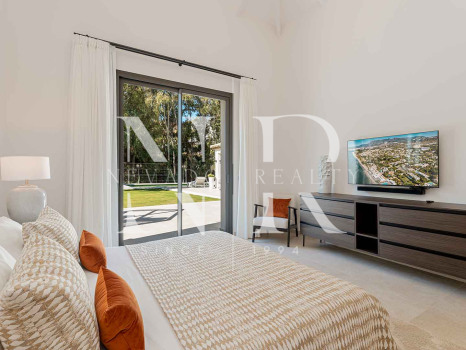 Completely renovated villa for sale in the La Cerquilla residential area