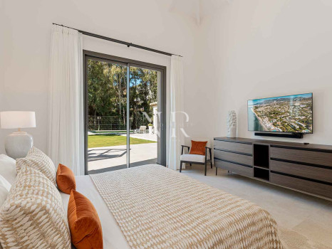 Villa en Urbanización La Cerquilla completamente renovada en venta