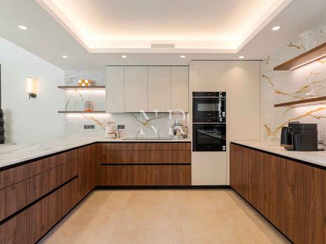 Villa en Urbanización La Cerquilla completamente renovada en venta