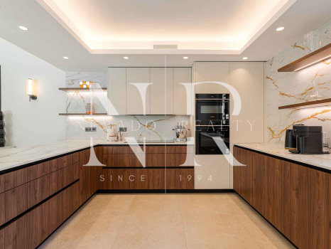 Completely renovated villa for sale in the La Cerquilla residential area
