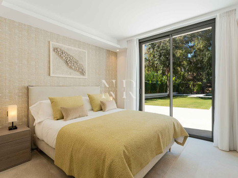 Villa en Urbanización La Cerquilla completamente renovada en venta
