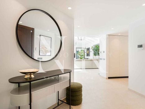 Completely renovated villa for sale in the La Cerquilla residential area