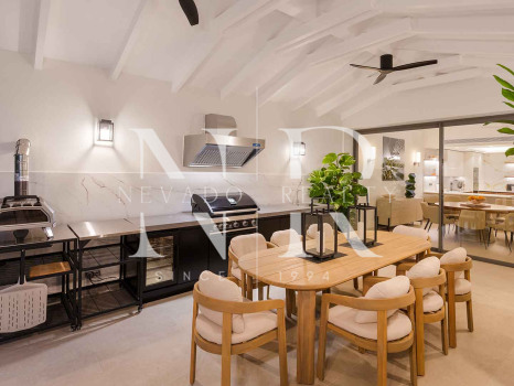 Completely renovated villa for sale in the La Cerquilla residential area