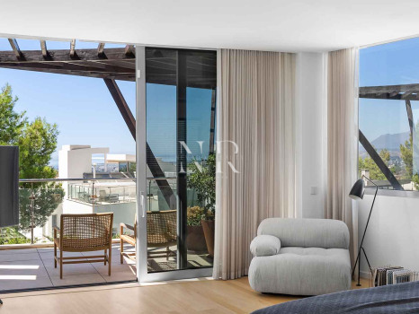 Villa jumelée à vendre dans le lotissement Meisho Hills avec vue panoramique sur la mer