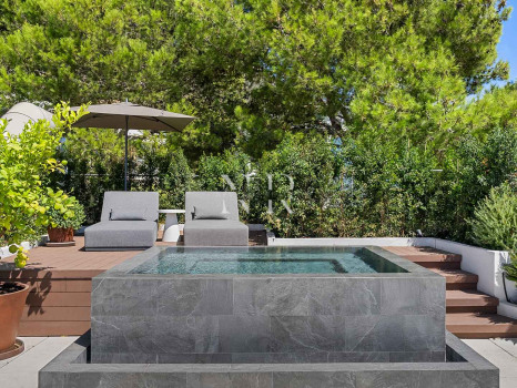 Villa jumelée à vendre dans le lotissement Meisho Hills avec vue panoramique sur la mer