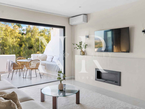Appartement entièrement rénové à vendre dans le lotissement Las Terrazas