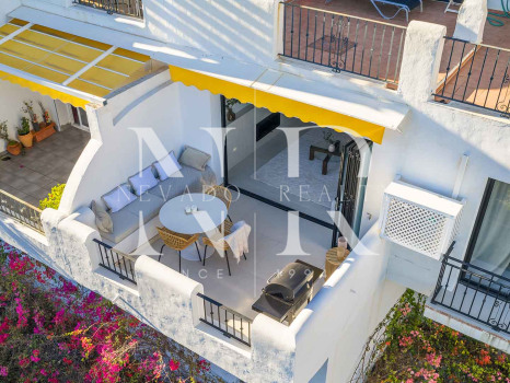 Appartement entièrement rénové à vendre dans le lotissement Las Terrazas