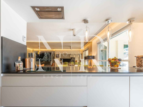 Appartement rénové à vendre dans le complexe résidentiel Locrimar