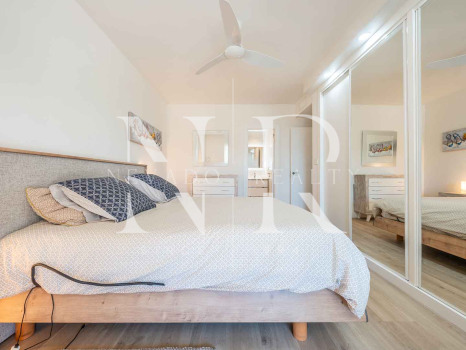 Appartement rénové à vendre dans le complexe résidentiel Locrimar