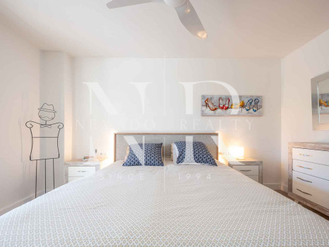 Appartement rénové à vendre dans le complexe résidentiel Locrimar