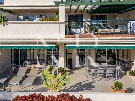 Appartement rénové à vendre dans le complexe résidentiel Locrimar
