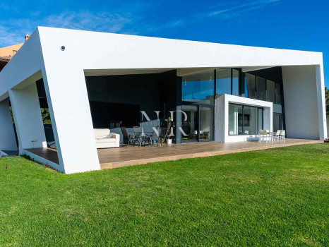 Villa en Bel Air de diseño con vistas al mar en venta