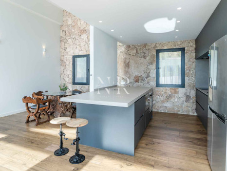 Villa en Bel Air de diseño con vistas al mar en venta