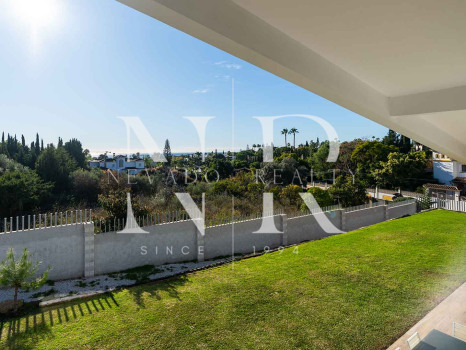 Villa en Bel Air de diseño con vistas al mar en venta