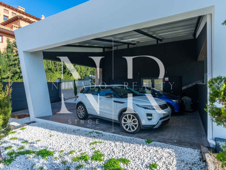 Villa en Bel Air de diseño con vistas al mar en venta