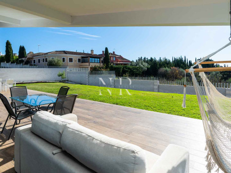 Villa en Bel Air de diseño con vistas al mar en venta