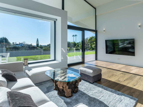Villa en Bel Air de diseño con vistas al mar en venta