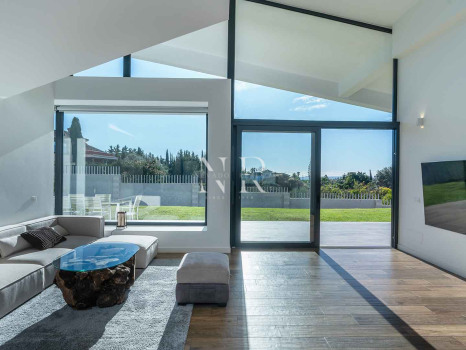 Villa en Bel Air de diseño con vistas al mar en venta