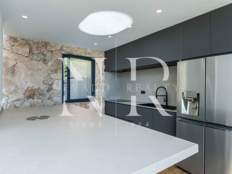 Villa en Bel Air de diseño con vistas al mar en venta