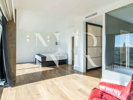 Villa en Bel Air de diseño con vistas al mar en venta