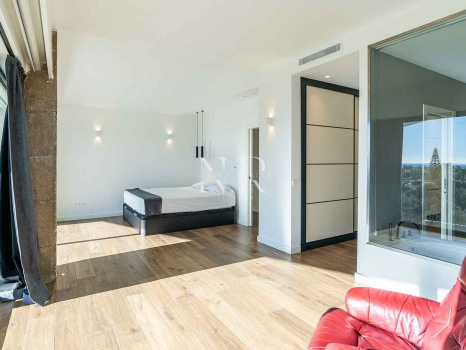 Villa en Bel Air de diseño con vistas al mar en venta