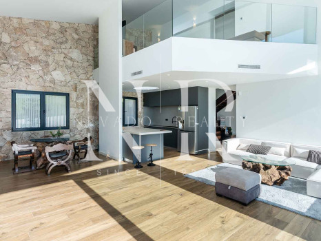 Villa en Bel Air de diseño con vistas al mar en venta
