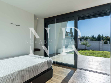 Villa en Bel Air de diseño con vistas al mar en venta