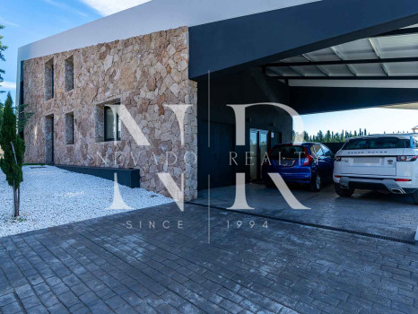 Villa en Bel Air de diseño con vistas al mar en venta