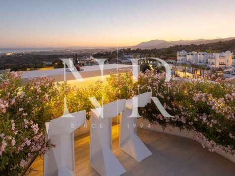 Ático en Urbanización Jardines Colgantes con vistas panorámicas en venta