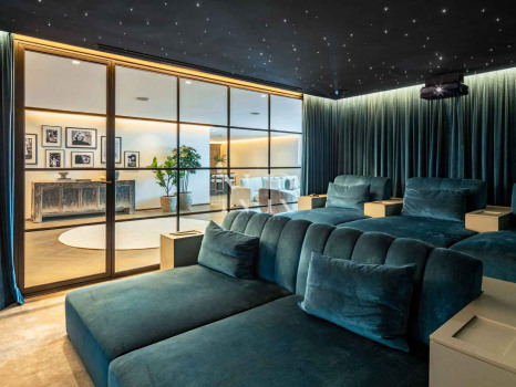Villa in Marbella Club Golf Resort with panoramic sea views for sale
