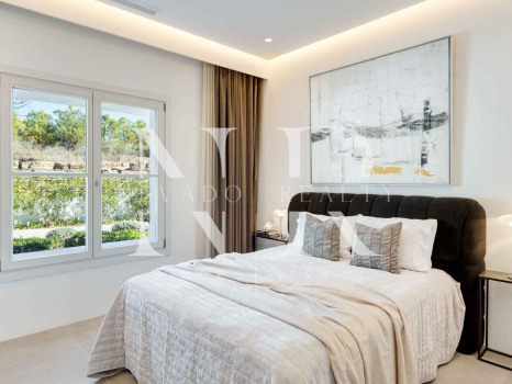 Villa en Marbella Club Golf Resort con vistas panorámicas al mar en venta