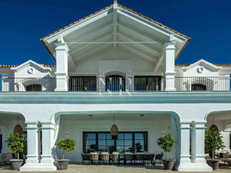 Villa in Marbella Club Golf Resort with panoramic sea views for sale
