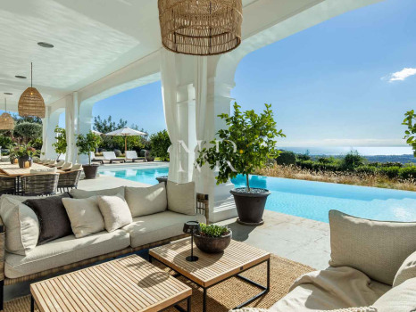 Villa in Marbella Club Golf Resort with panoramic sea views for sale