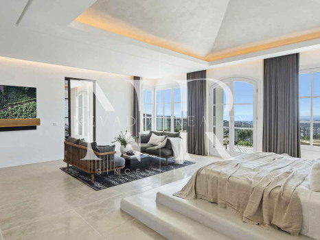 Villa en Marbella Club Golf Resort con vistas panorámicas al mar en venta