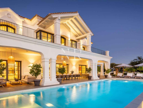 Villa in Marbella Club Golf Resort with panoramic sea views for sale